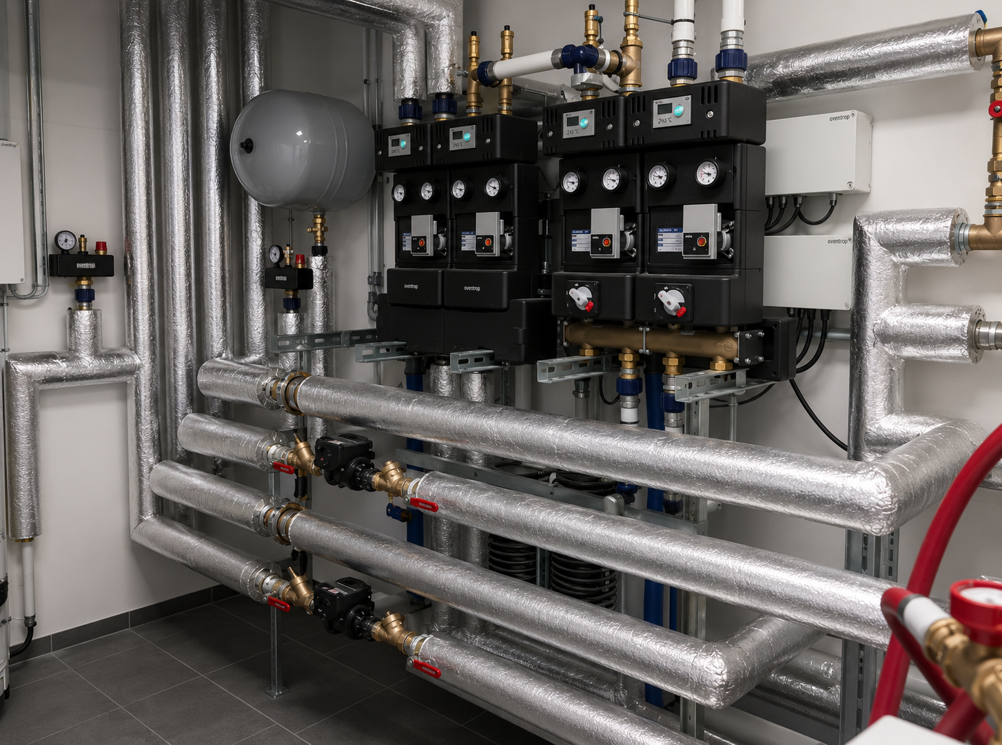 Hydronic Heating & Cooling installation by Solux Renewables